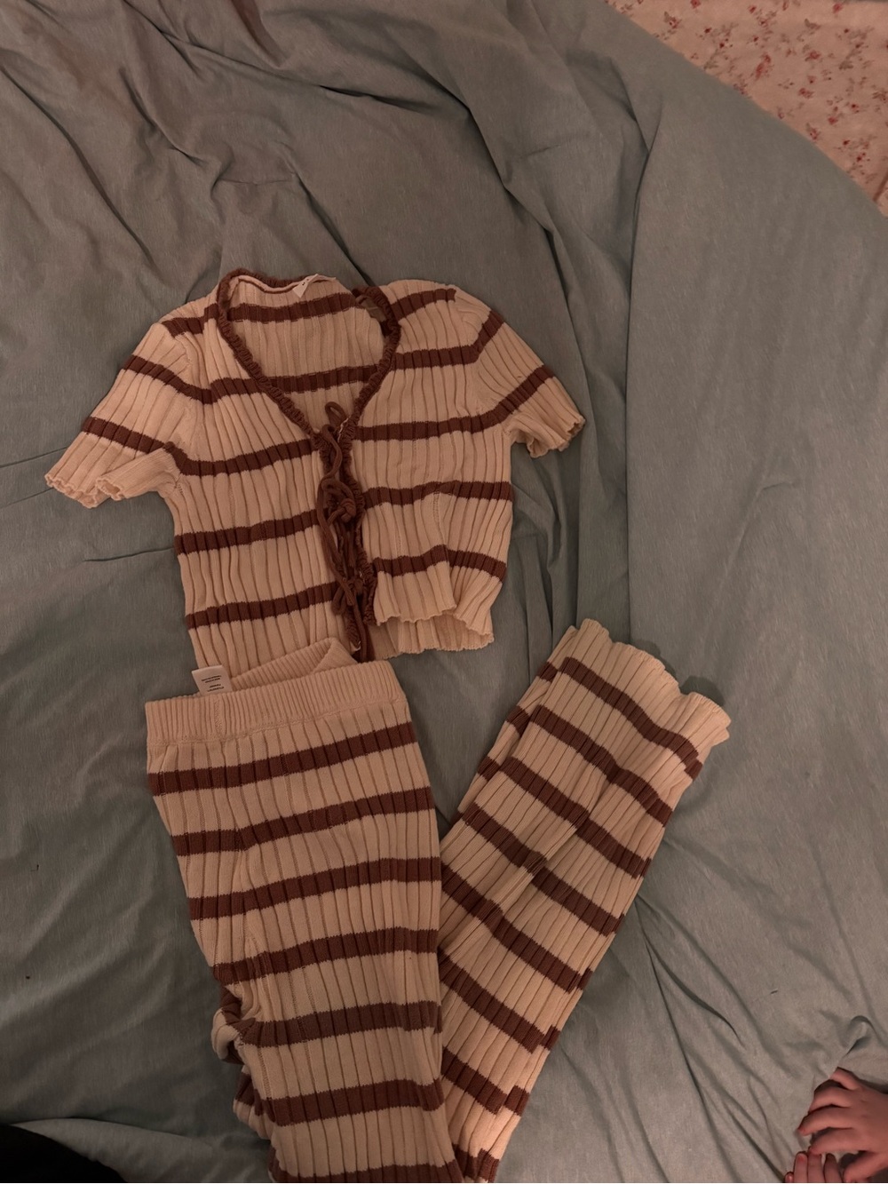 Striped Ribbed Boot Cut Set in Cream & Brown